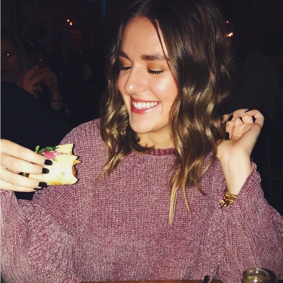 Meet your Posher, Marissa - Picture 1 of 1